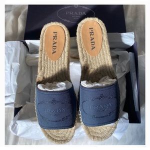 Authentic Prada espadrilles slides sandal size 40 9.5- 10 receipt available